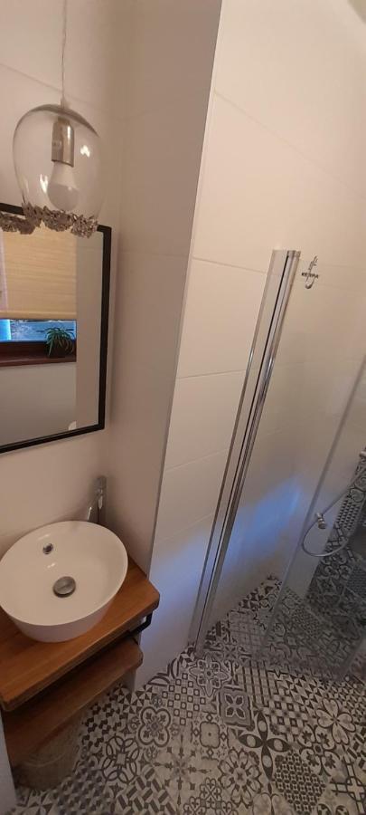 Apartamenty Emzetka โปเบียโรโว ภายนอก รูปภาพ