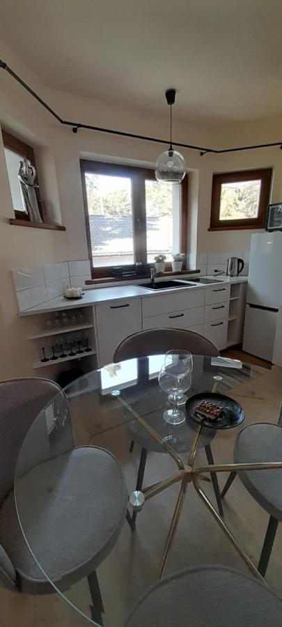 Apartamenty Emzetka โปเบียโรโว ภายนอก รูปภาพ