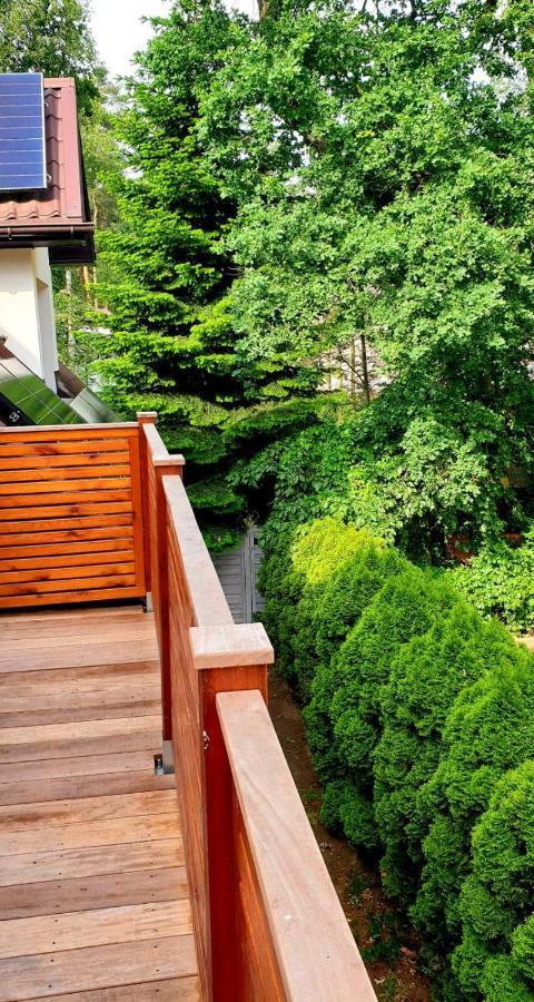 Apartamenty Emzetka โปเบียโรโว ภายนอก รูปภาพ